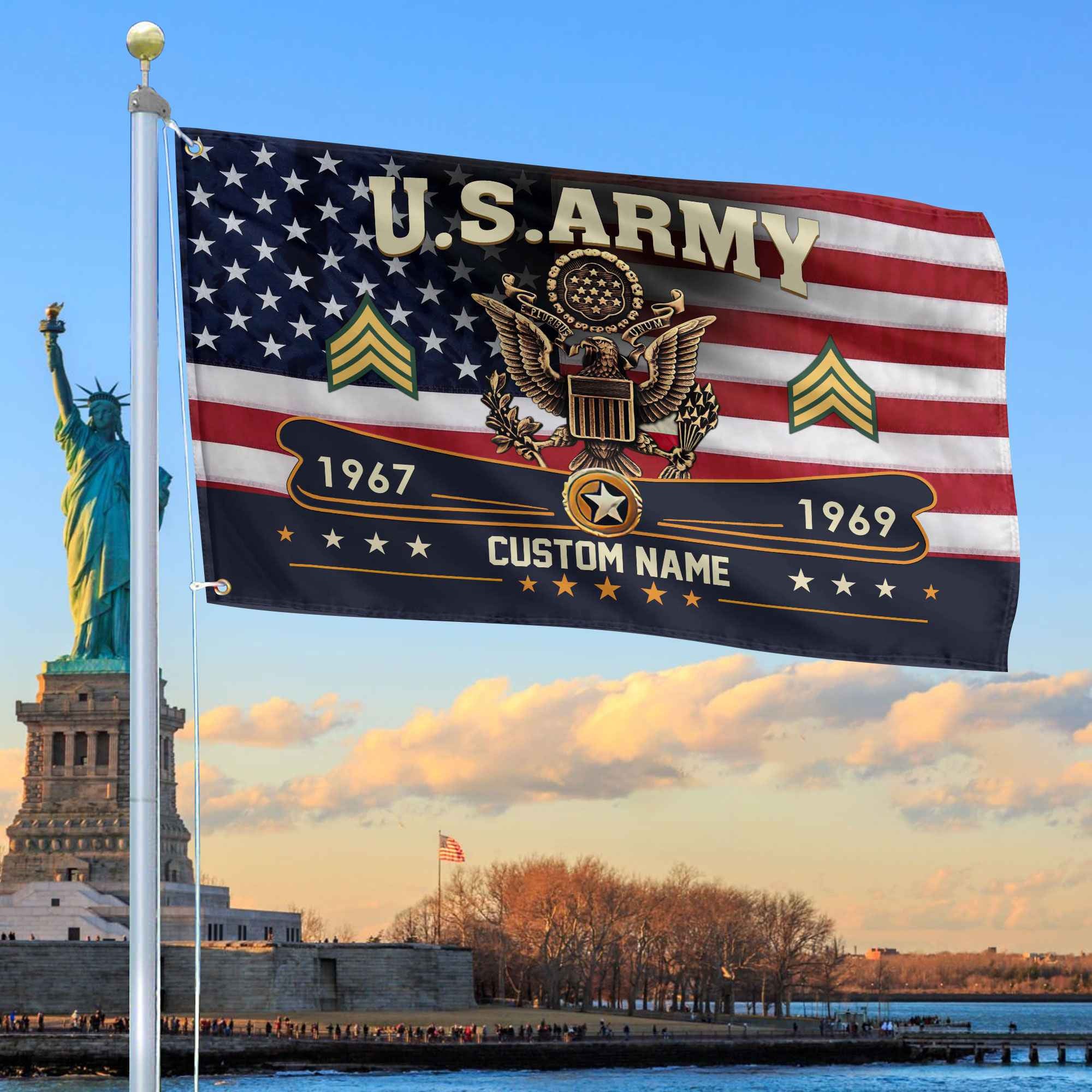 Premium US Army Grommet Flag, Custom Name, Rank, Year, Gifts For Army Veteran, Best Gifts On Father's Day, Armed Forces Day, Independence Day, Veterans Day.