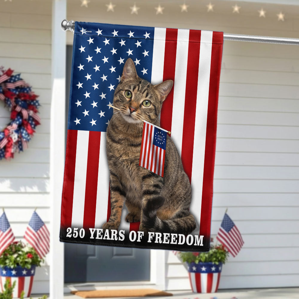 Cat American Flag, 250 Years of Freedom Patriotic Tappy Cat US Flag