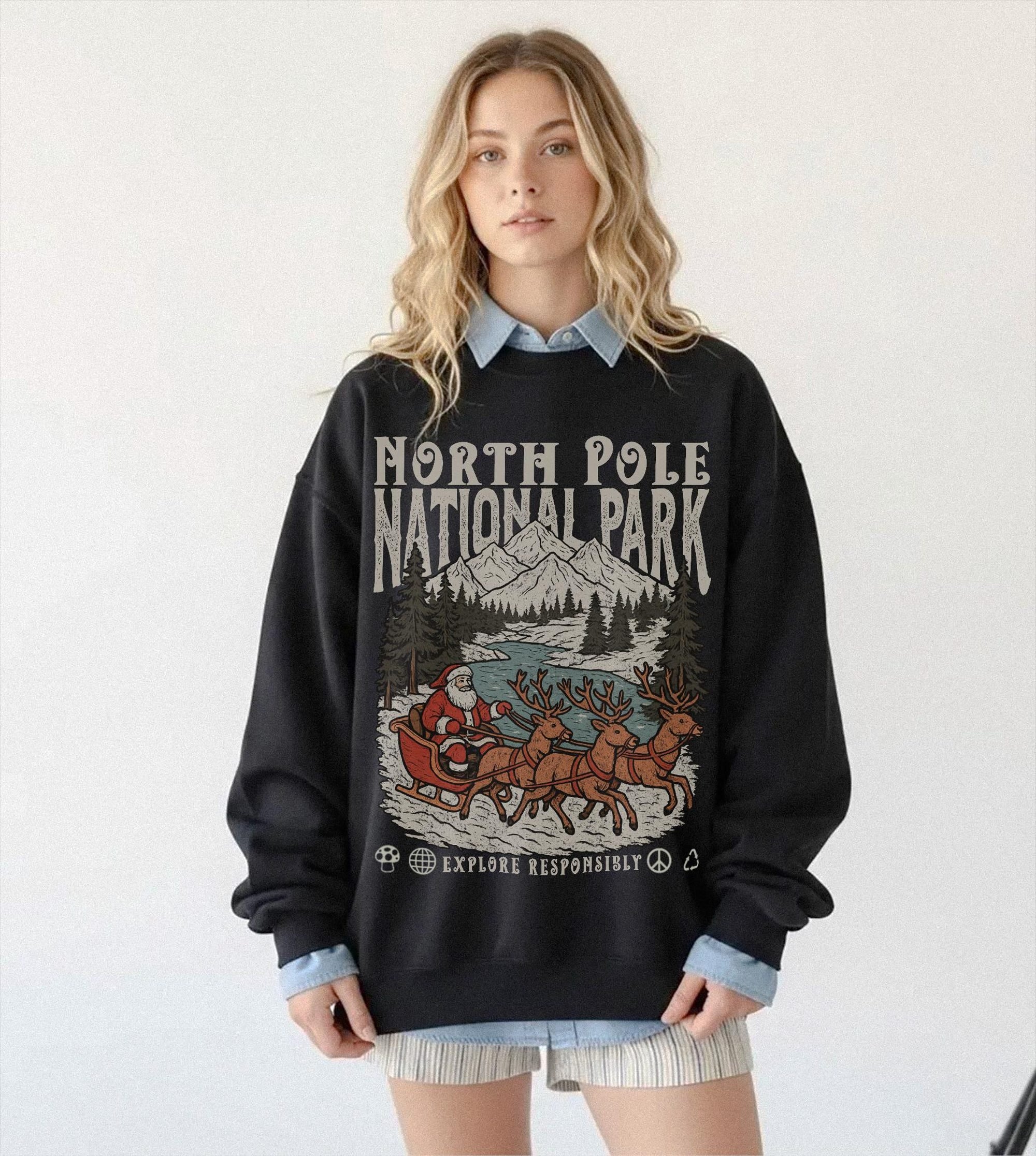 Vintage 90s North Pole Crewneck Sweatshirt – Funny Santa