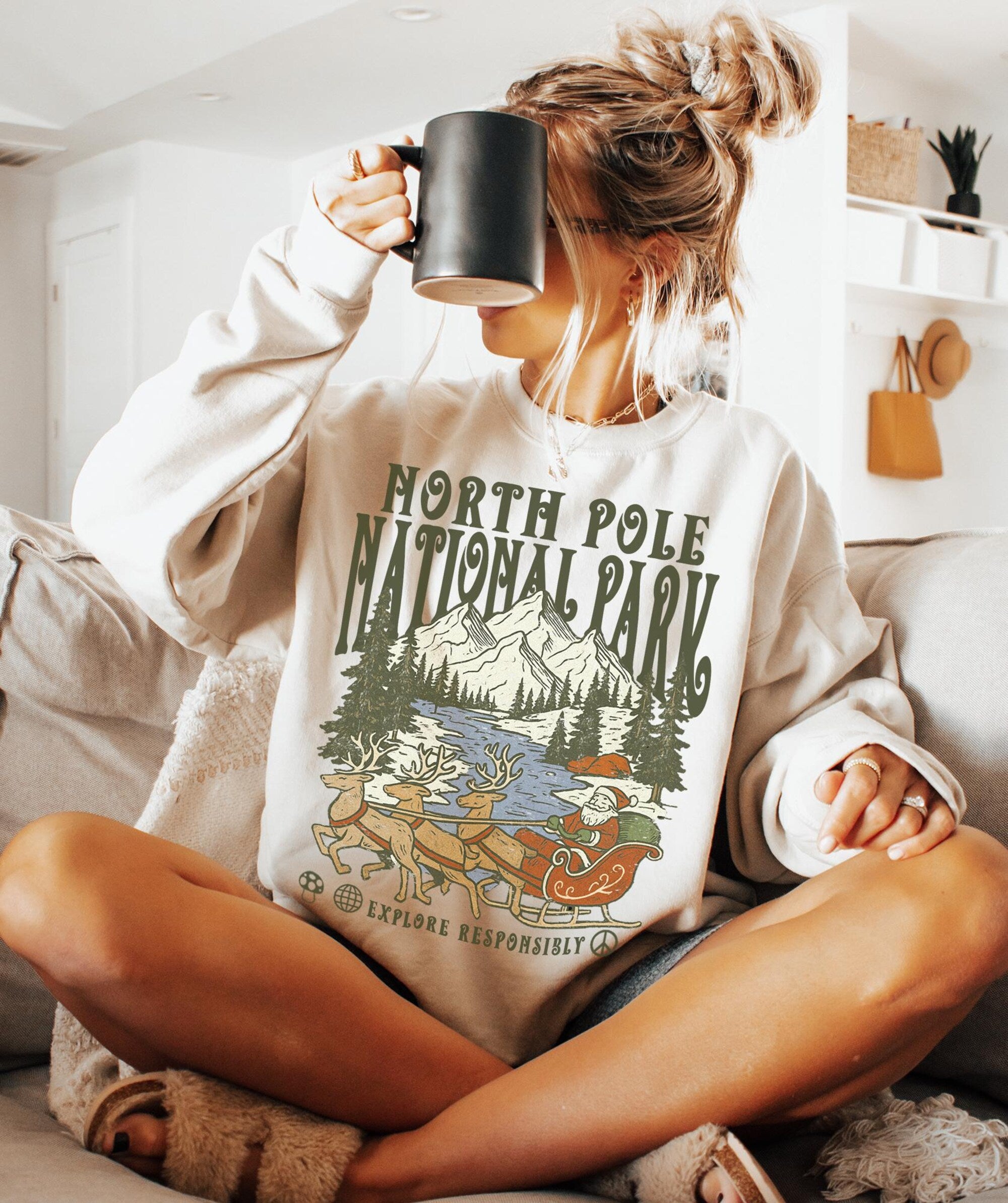 Vintage 90s National Parks Christmas Sweatshirt (Unisex) - Image 4