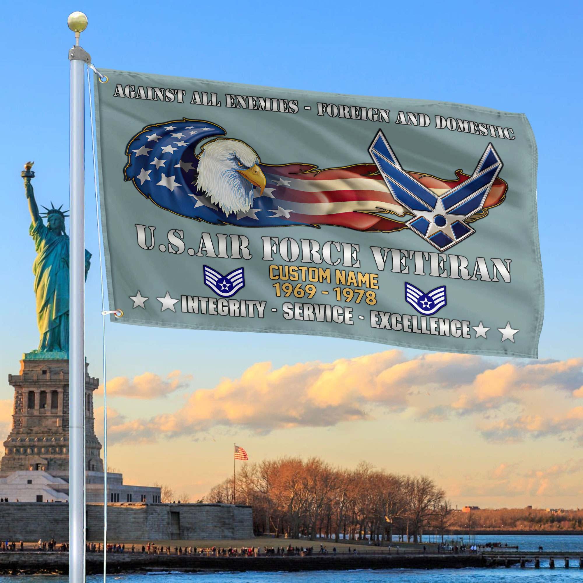 Unique Custom Name, Rank, Year, USAF Grommet Flag, Gift For Air Force Veteran, Gifts For Dad, For Husband, Best Gifts On Father's Day, Independence Day, Veterans Day.