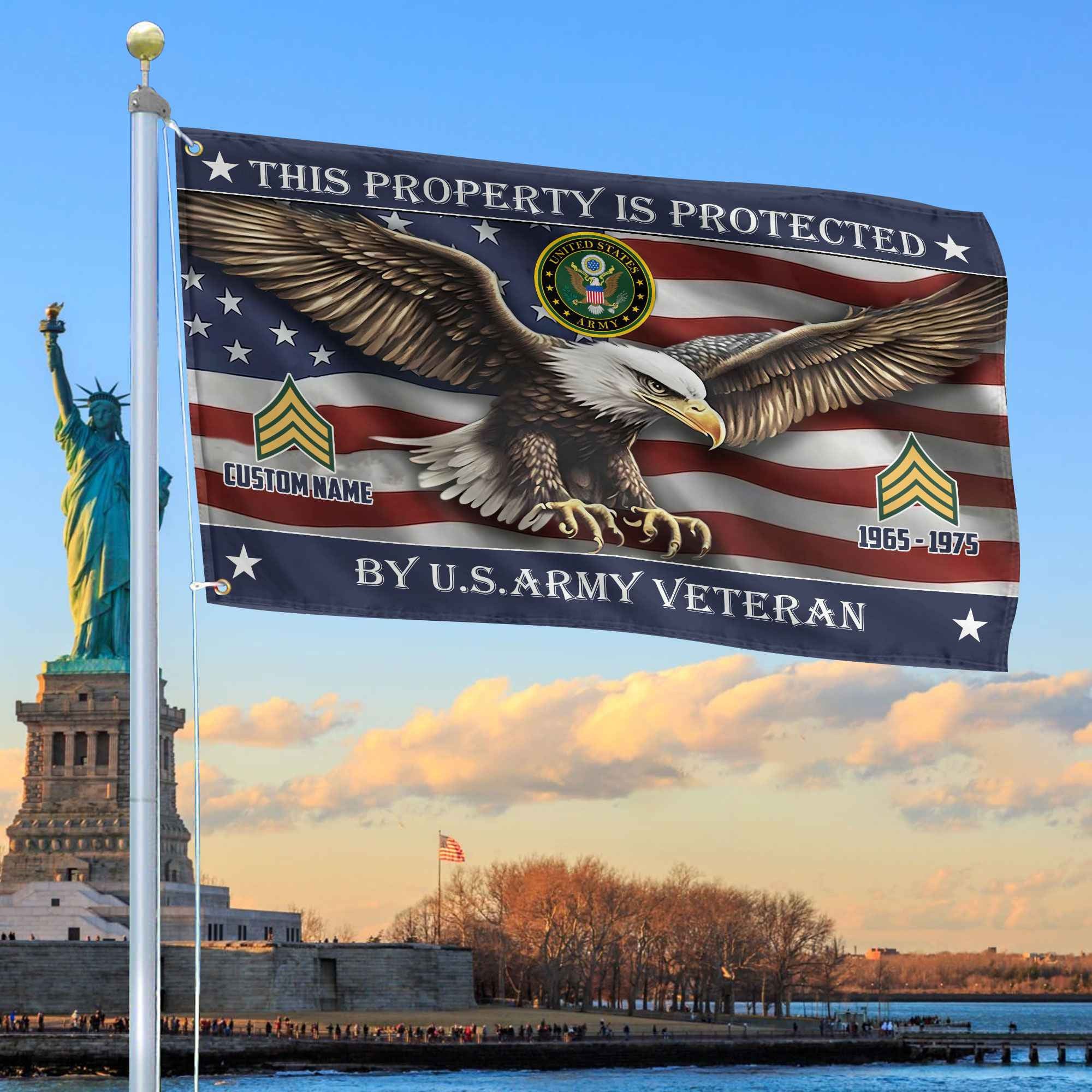 Unique Custom Name, Rank, Year, US Army Grommet Flag, Gifts For Army Veteran, Gifts For Dad, For Husband, Best Gifts On Father's Day, Independence Day, Veterans Day.
