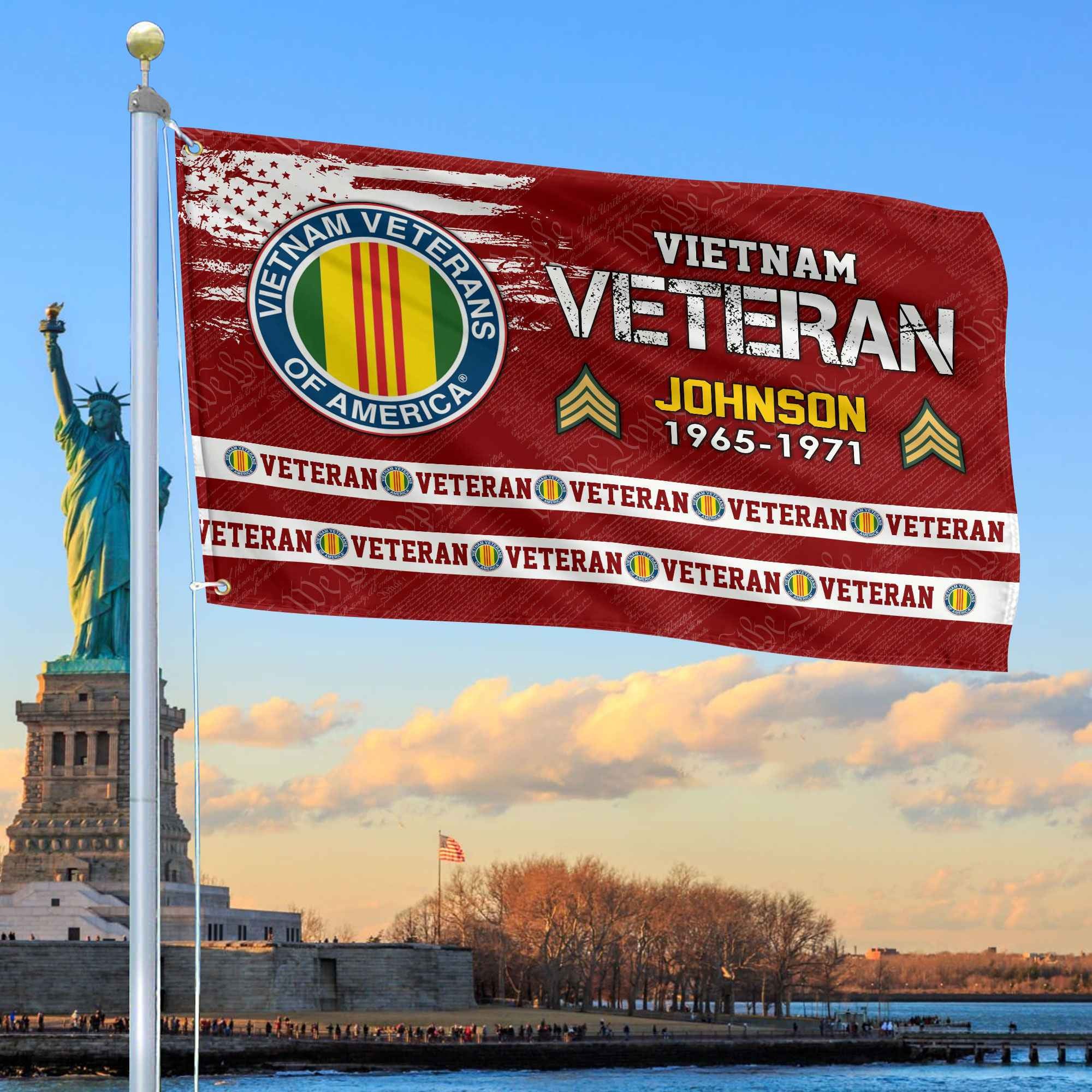 Premium Custom Vietnam Veteran Grommet Flag, Gifts For Vietnam Veteran, Best Gifts On Father's Day, Armed Forces Day, Independence Day, Veterans Day.