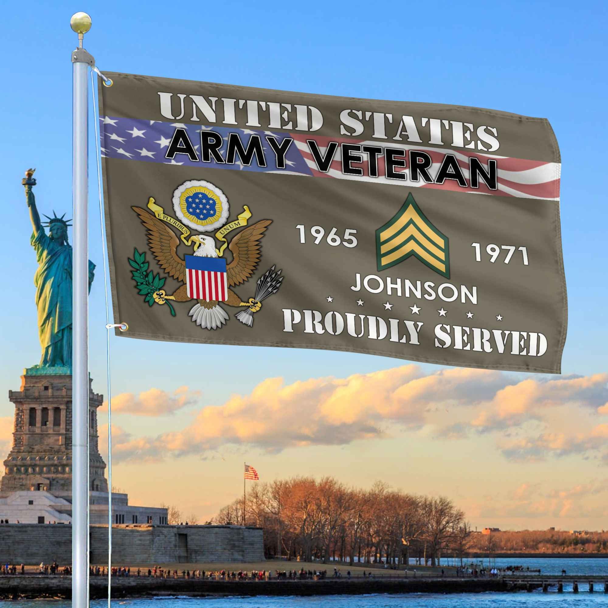 Premium US Army Grommet Flag, Custom Name, Rank, Year, Gifts For Army Veteran, Best Gifts On Father's Day, Armed Forces Day, Independence Day, Veterans Day.
