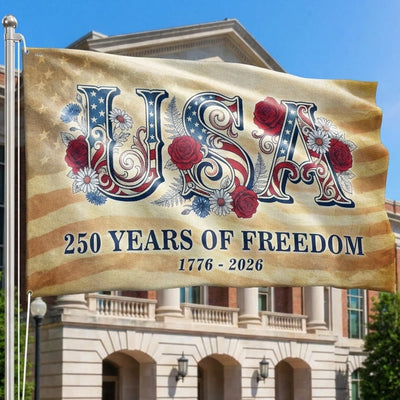 USA American Flag, 250 Years of Freedom Vintage Patriotic Grommet Flag