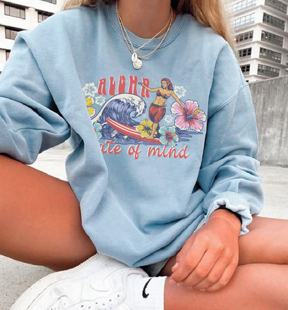Retro Aloha Hawaii Hibiscus Crewneck Sweatshirt